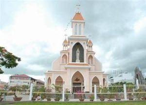 nha tho nu vuong hoa binh