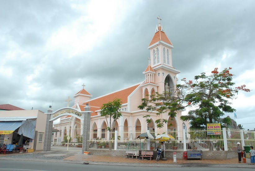 nha tho nu vuong hoa binh 7
